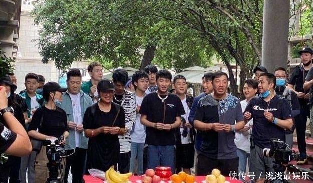 严敏|综艺导演都不讨喜,为何严敏是个例外?