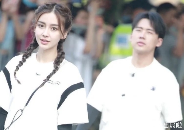 下期|《奔跑吧》收视率稳了,下期嘉宾阵容强大,蔡徐坤再次撕名牌