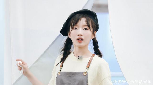 衣服|《中餐厅》赵丽颖房间乱被吐槽,冤吗?其实她可以学一下李浩菲