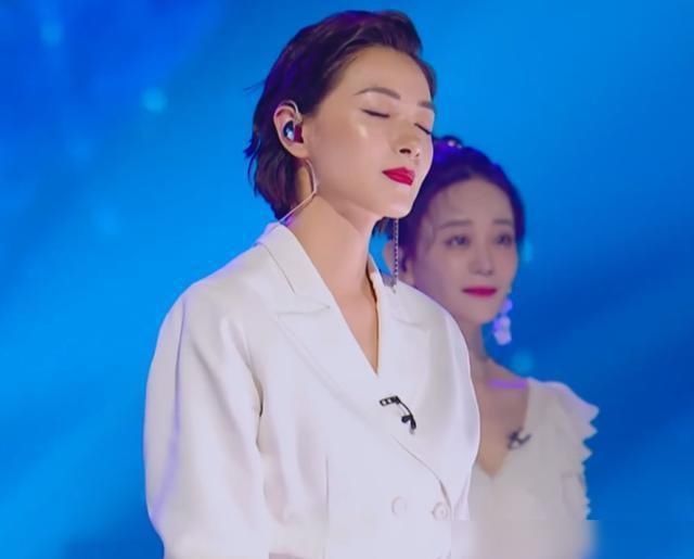 万茜|《乘风破浪的姐姐》首轮淘汰6人,万茜“秒变脸”看懵金莎