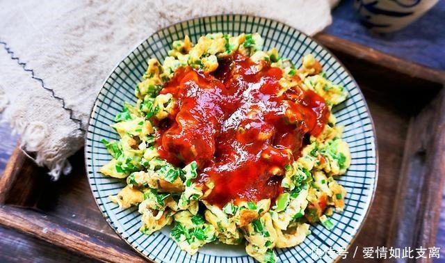 韭菜|韭菜新吃法，5分钟做好一盘开胃菜，做法简单，家人爱吃