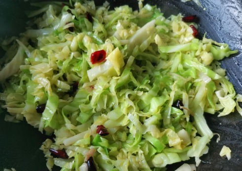 粉条|炒粉条的小妙招,不粘锅,根根爽滑,颜色油亮诱人,只需多做一步