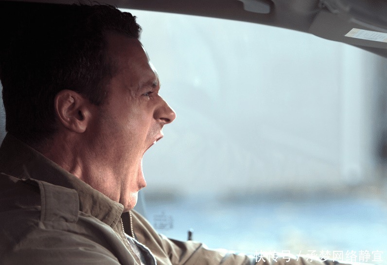 小男孩|《并发症》:原本拥有平淡生活的医生,逐渐发生了命运的改变