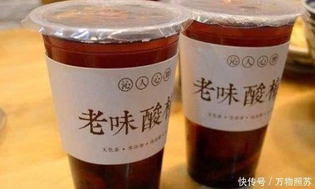 奶茶|渴到嗓子“冒烟”也不喝的饮料,图2喝出表情包,图4是00后最爱