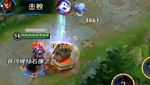 榜首|六神装战士谁爆发最高猴子垫底,典韦仅第三,榜首一刀万血,铠都要叫爸爸