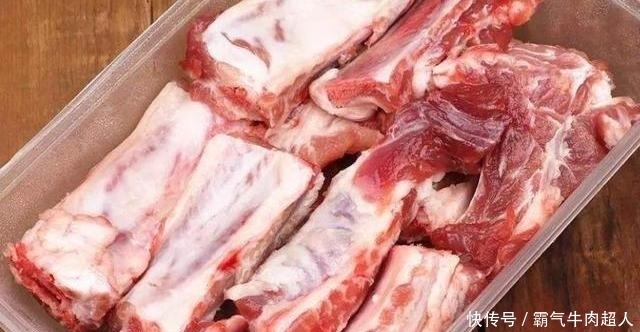 鲜嫩|排骨焯水时,最忌直接下锅煮,大厨分享正确做法,排骨鲜嫩无腥味