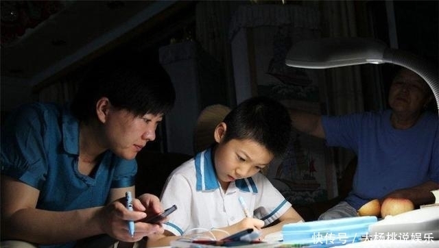 希望孩子|10岁女孩因作文被批跳楼自杀:为什么完美的家长养不出完美孩子?