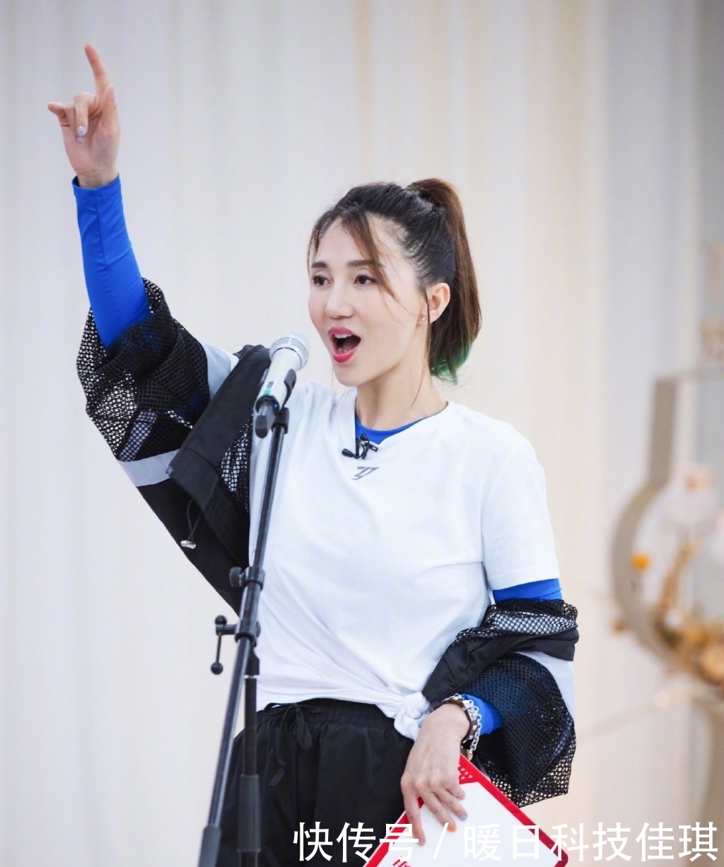  经纪人|阿朵参加《乘风破浪的姐姐》偏离初衷气坏经纪人，却最有观众缘