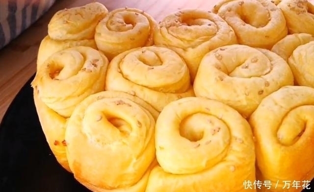 面包|红薯里加一个鸡蛋,不用烤箱,不用锅烙,简单一做,比面包还好吃