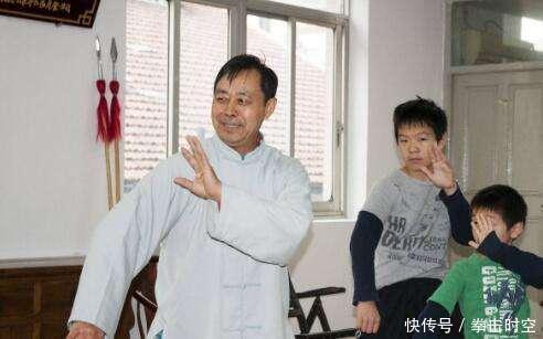 年轻人|马保国力挺死神方便:不要理会喷子,现在的年轻人缺乏武德