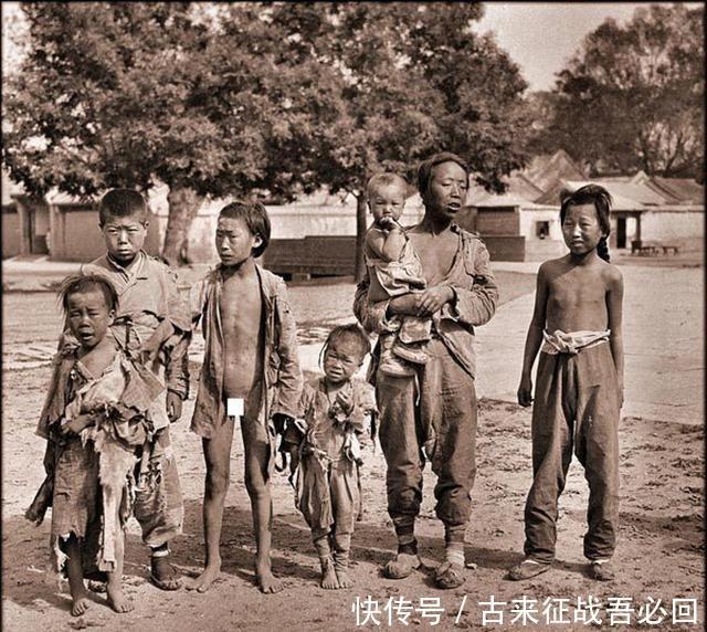 百姓|100多年前,相机下的晚清:王公贵族肥头大耳,贫民百姓困苦不堪