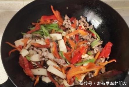 奶奶|做香干炒肉时,奶奶说加上这“1步”,咸香适口,软嫩回香