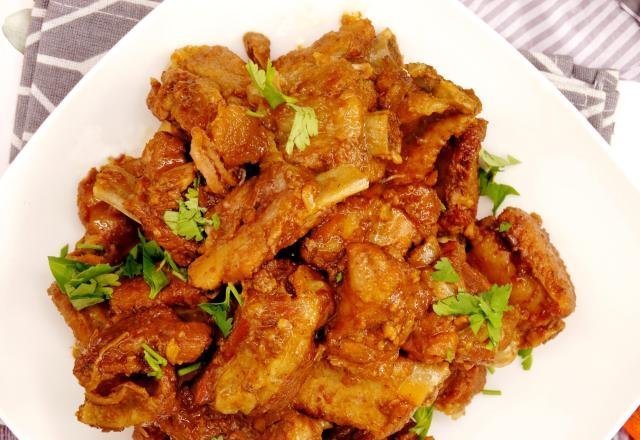  分钟|70岁外婆做排骨，不焯水不加油，30分钟上桌，咸香鲜醇抢着吃
