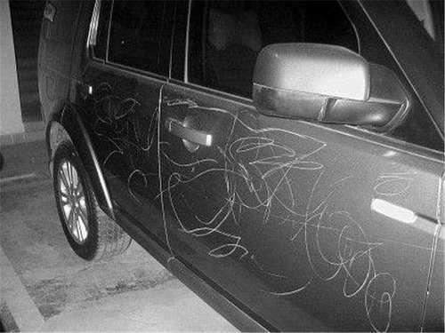  宝妈|熊孩子划花豪车，宝妈却强势护短，接下来车主的做法太解气