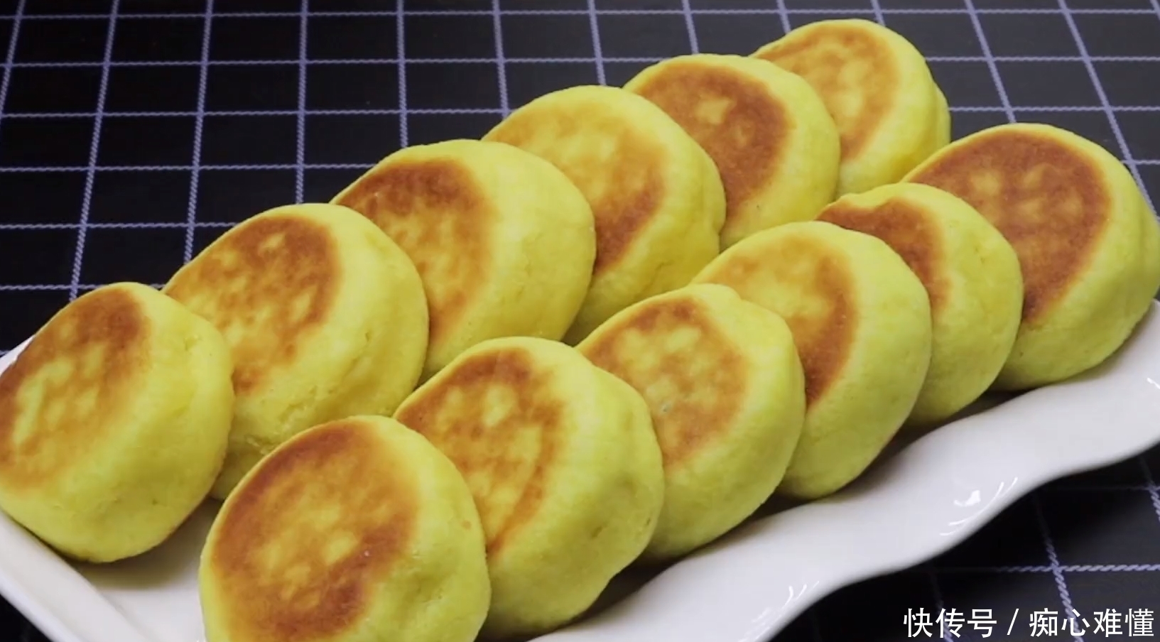 香甜|一半面粉一半糯米粉,教你解馋新吃法,香甜软糯,一顿8个不够吃