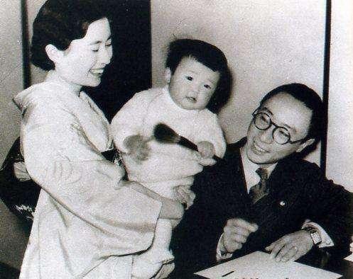 胡蝶|老照片图1末代庆亲王和名妓杨翠喜,图6穿短裤的民国美女胡蝶