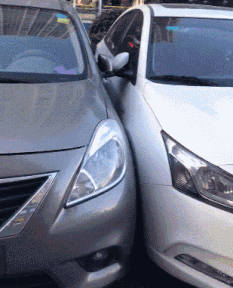 舒爽|搞笑GIF：为什么看到他摔倒，心里会莫名的舒爽呢？