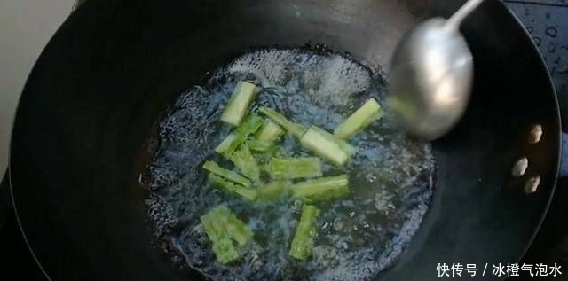 淮扬|厨师淮扬教你如何用白水果做猪肚,美味可口,擦洗是关键