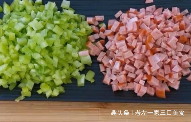  好吃|花卷新做法，有菜有肉，比包子简单，比饺子还香，一口一个，好吃