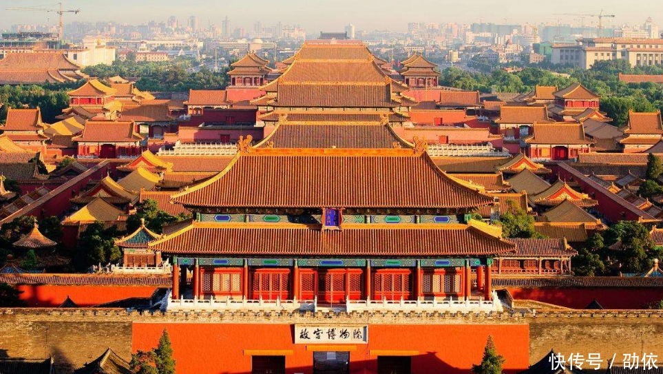 敢拔|神圣庄严的故宫,为何牌匾上插了一支箭?直到现在都无人敢拔