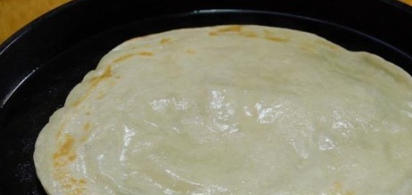 面团|烙饼想要柔软多层?大多以为要抹很多油,用开水烫面,其实都不对
