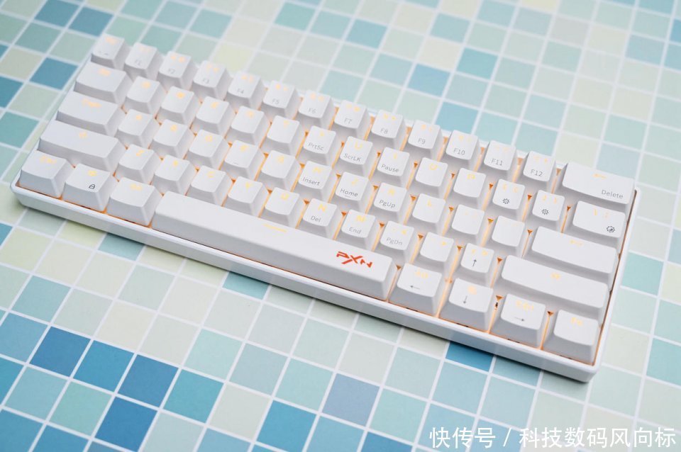 游戏|畅玩三端游戏,吃鸡快人一步,莱仕达K30游戏机械键盘体验