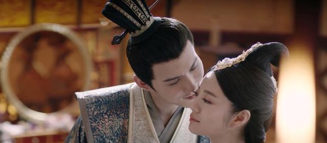 玩脱|亲爹一死就兴高采烈的皇帝,在位短短两年就把江山给玩脱了