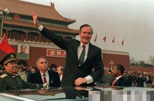 身处|1976年，邓小平身处逆境，曾当面问何人你是不是一直都在监视我