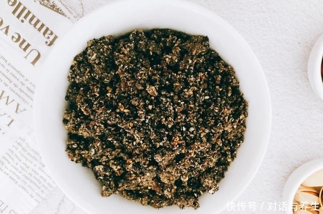 气色|这个黑色的东西,每天吃一点,居然能补肾,还能让女人气色红润