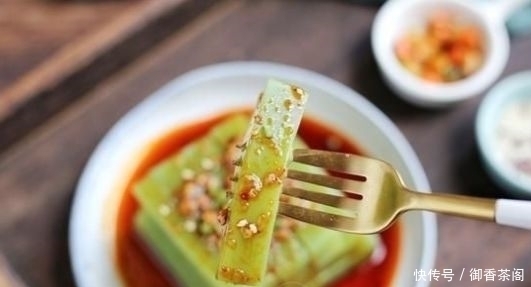 线椒|周末晚餐,婆婆做了5菜1汤,晒了圈,网友:你家婆婆这手艺绝了