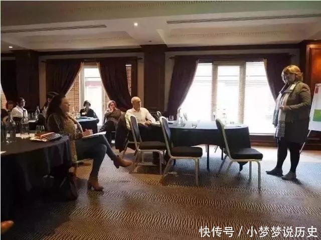 老人|世界上最伟大的骗局:152名老人被骗8年,但他们从未如此快乐