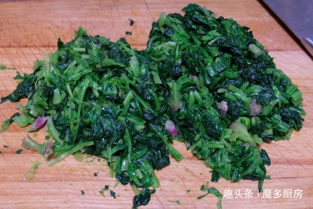 菠菜|简单易做的玉米面菜团子,不和面不擀皮,更不烫面,全家都爱吃