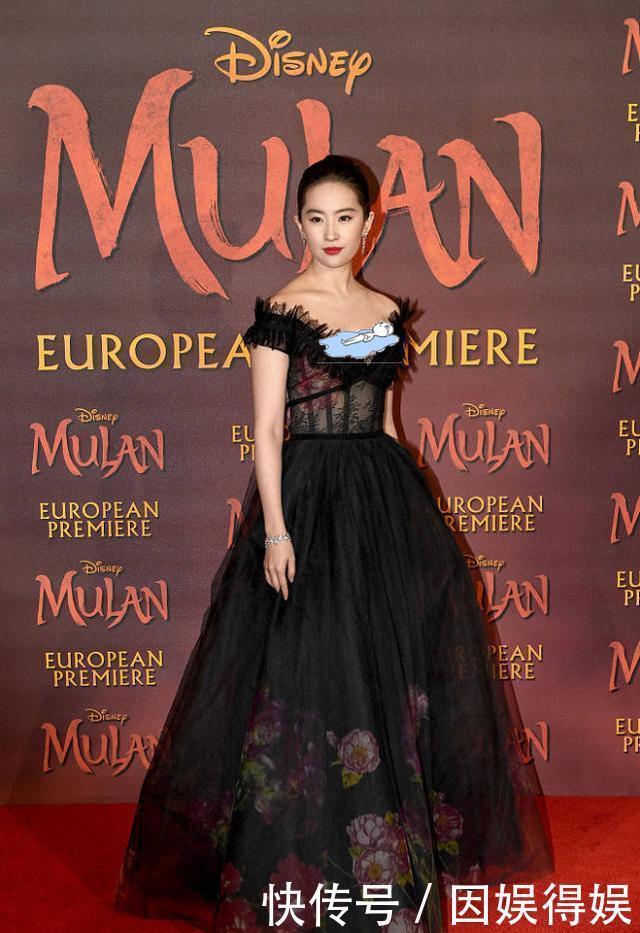  礼服|刘亦菲打扮好贵气，穿一身长款礼服裙，身材纤细真招人喜欢