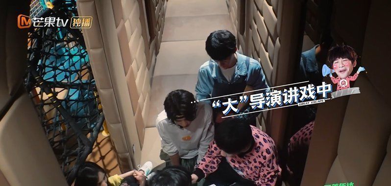 大神版|看《密室大逃脱》被节目组恶心到,偷明星的流量,去投喂素人