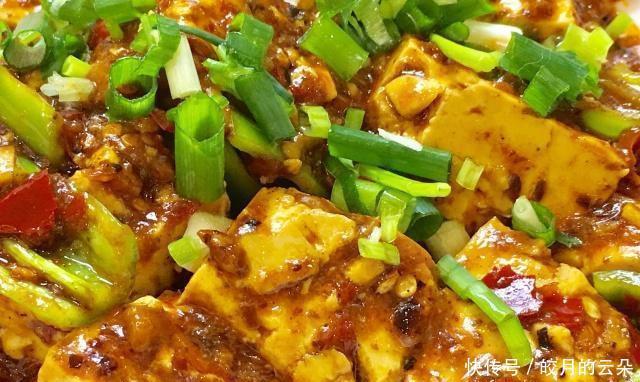 做成|一块豆腐是用各种调味品做成的,他能和麻婆豆腐竞争吗