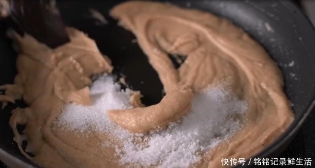 糕点|糕点里的“莲蓉”是个啥吃了这么久中秋月饼,才知道是它……