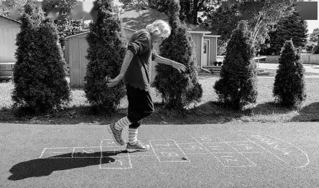 黯然失色|他为93岁的妈妈拍了一组照片,让所有自拍美颜都黯然失色