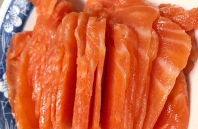 吃自助餐的时|吃自助餐时这三种食物最被嫌弃,你傻傻夹一堆,朋友一筷子没动