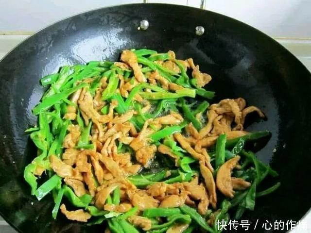 老太|女性不想老太快,要常吃此菜,皱纹少了,皮肤细腻了,视力明亮了