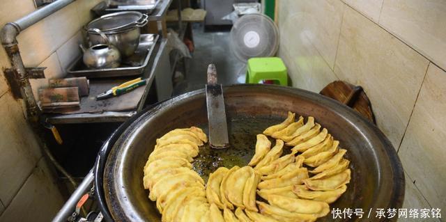 限量|大爷祖传三代卖“它”40年,每天限量30斤,顾客专程坐飞机也要吃