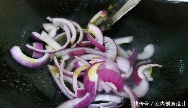  食材|5分钟出锅，3种食材1锅出，天越热越馋它，次次空盘吃不腻