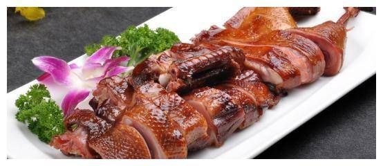 樟茶|想要学会做樟茶鸭,必须注重调料,关乎它的色泽以及味道