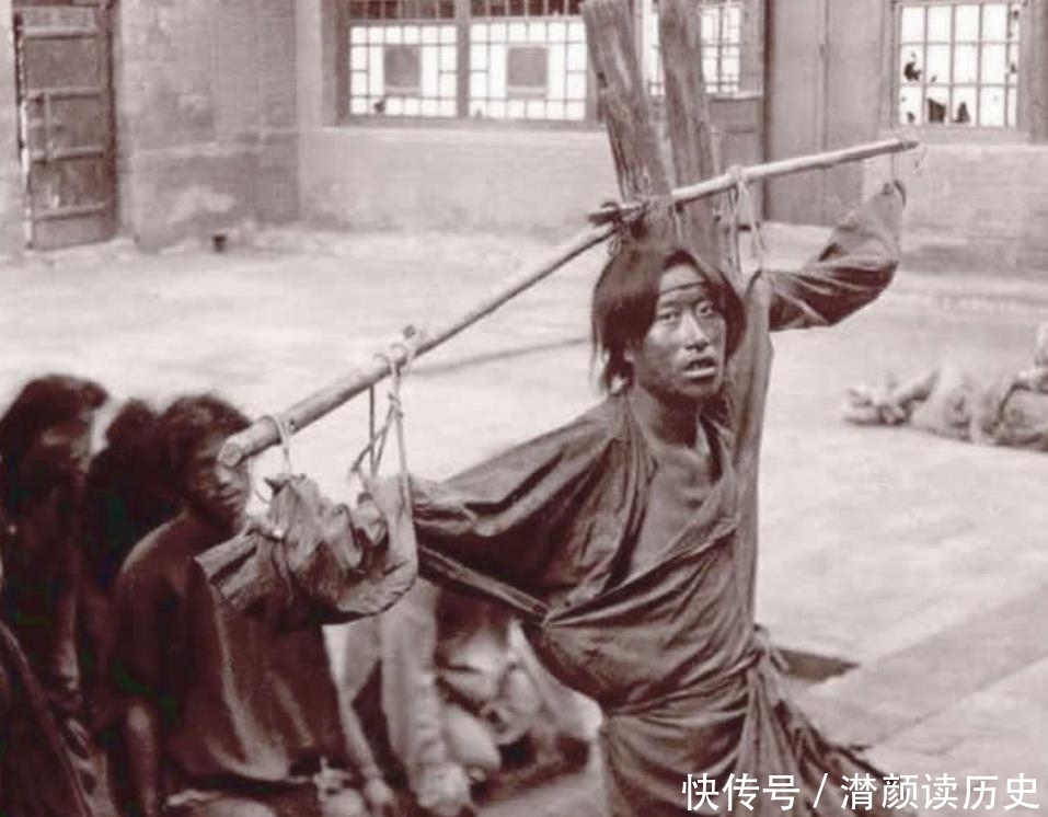 貌美|晚清老照片：大臣的貌美妻妾，神情哀伤的青楼女子