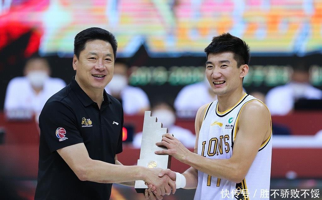  CBA|CBA争冠队爆冷出局+一轮游！放水一战成最大败笔，李春江该反思了