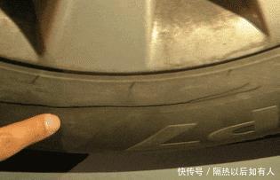 傻眼|车停别人车位被锁，杭州男子一招脱身，第二天傻眼了……