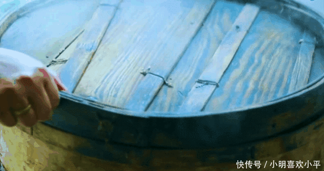 代表|跟这些月饼比,五仁弱爆了