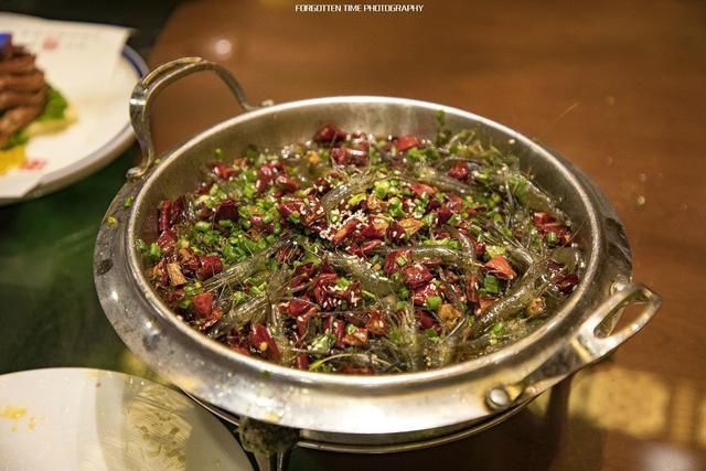 南浔|在南浔古镇，一定要尝一尝古镇的美食，最爱臭豆腐和醉虾