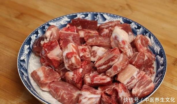 红烧排骨|排骨就要这样做,香酥美味家常菜,制作简单又好吃