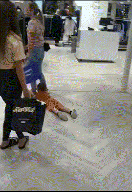 公交|搞笑GIF：今天公交上遇到一位很火的女主播