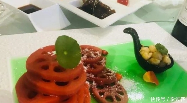 打卡|粉丝打卡中餐厅,点了一份60元的“荷塘月色”,菜端上来愣了